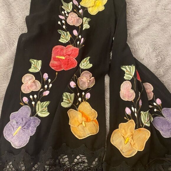 Ana R. By Ana Rosa 100% floral handmade scarf/ shawl , made in Mexico - Picture 2 of 11